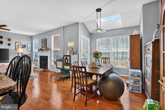 43262 SOMERSET HILLS TER, Ashburn, VA 20147