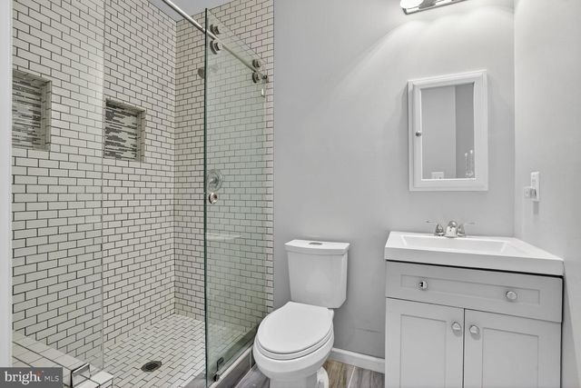 43262 SOMERSET HILLS TER, Ashburn, VA 20147