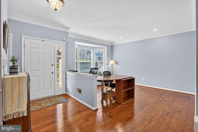 43262 SOMERSET HILLS TER, Ashburn, VA 20147