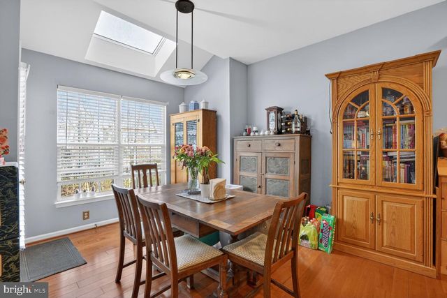 43262 SOMERSET HILLS TER, Ashburn, VA 20147