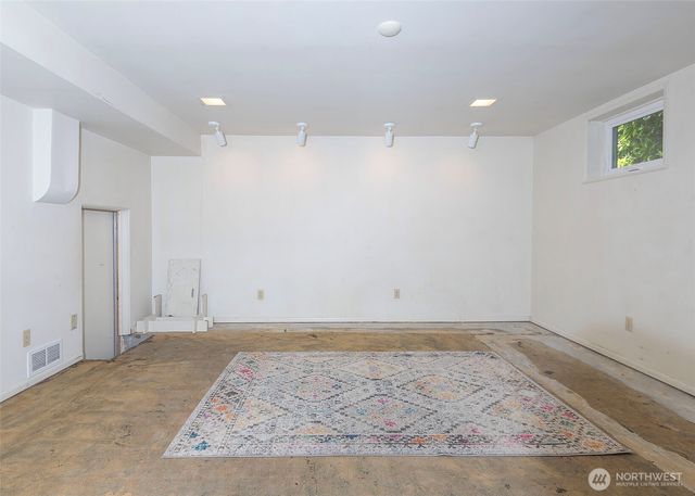 12514 2nd Avenue NW, Seattle, WA 98177