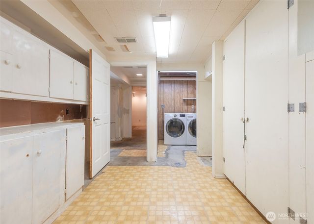 12514 2nd Avenue NW, Seattle, WA 98177