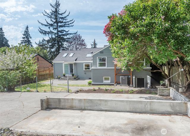 12514 2nd Avenue NW, Seattle, WA 98177