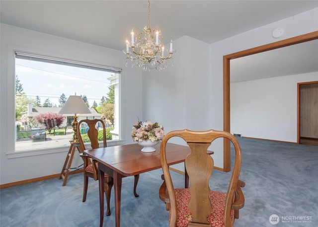 12514 2nd Avenue NW, Seattle, WA 98177
