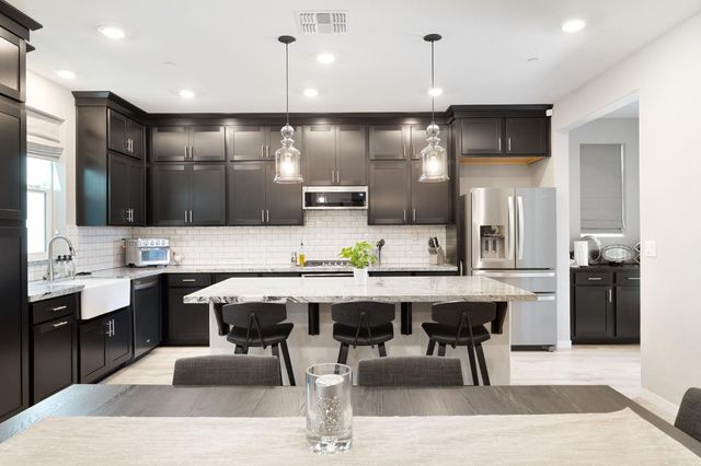 2948 Blue Teal Walk, Sacramento, CA 95833