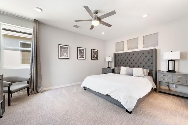 2948 Blue Teal Walk, Sacramento, CA 95833