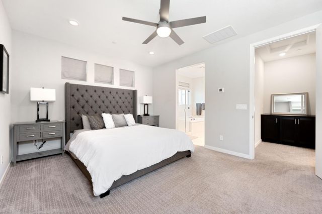 2948 Blue Teal Walk, Sacramento, CA 95833