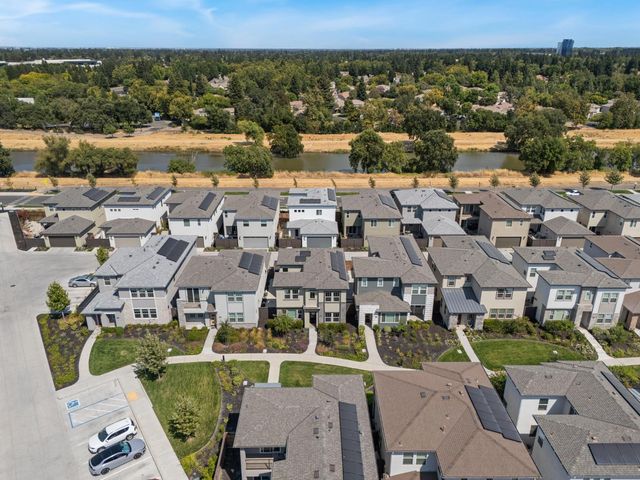2948 Blue Teal Walk, Sacramento, CA 95833
