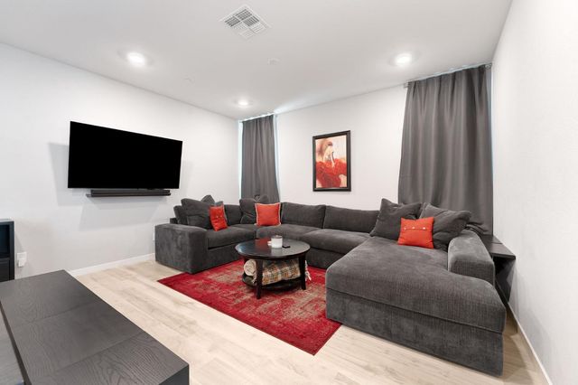 2948 Blue Teal Walk, Sacramento, CA 95833