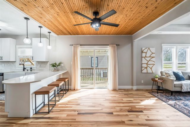 4645 Beaver Avenue, Des Moines, IA 50310