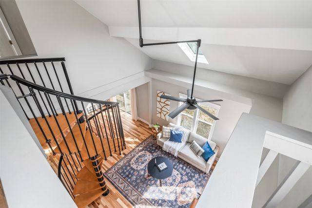 4645 Beaver Avenue, Des Moines, IA 50310