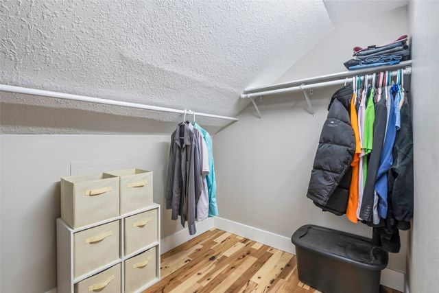 4645 Beaver Avenue, Des Moines, IA 50310