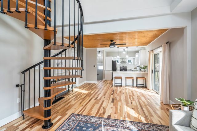 4645 Beaver Avenue, Des Moines, IA 50310