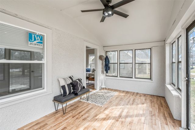 4645 Beaver Avenue, Des Moines, IA 50310