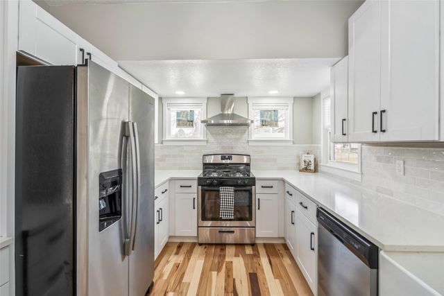 4645 Beaver Avenue, Des Moines, IA 50310