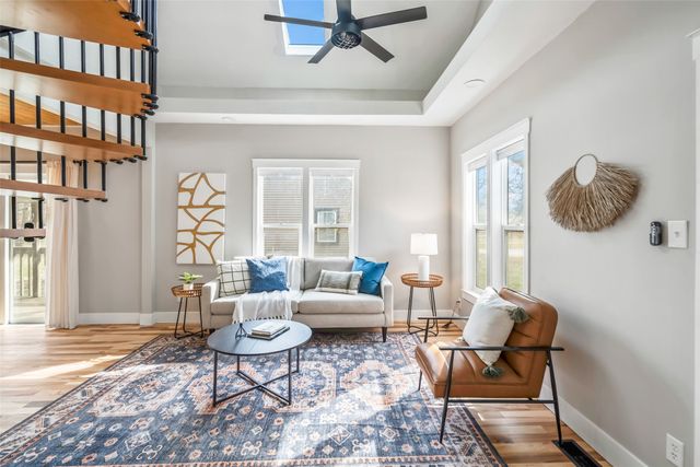 4645 Beaver Avenue, Des Moines, IA 50310