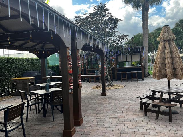 147 Lake Gloria Drive 147, West Palm Beach, FL 33411