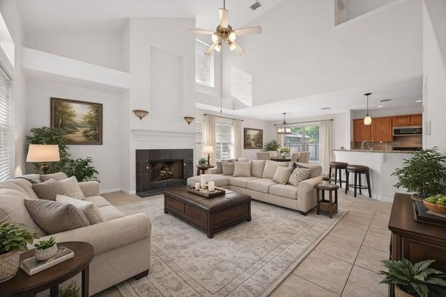 2883 Lost Cove Court, Dickinson, TX 77539