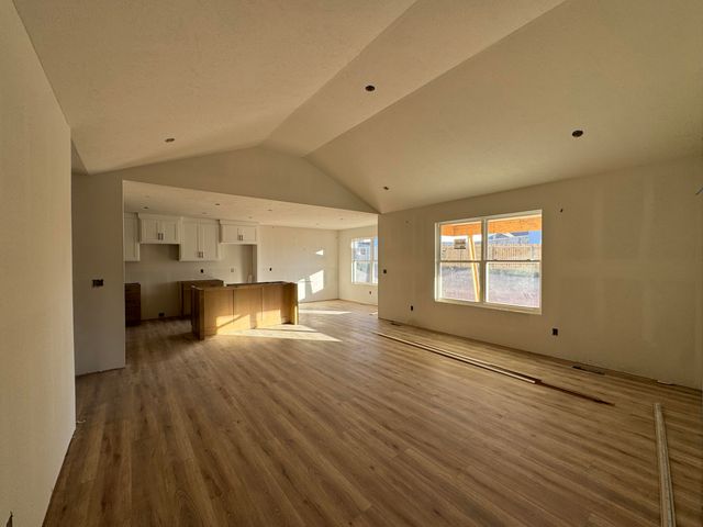 2600 W Pigeon Drive, Ozark, MO 65721