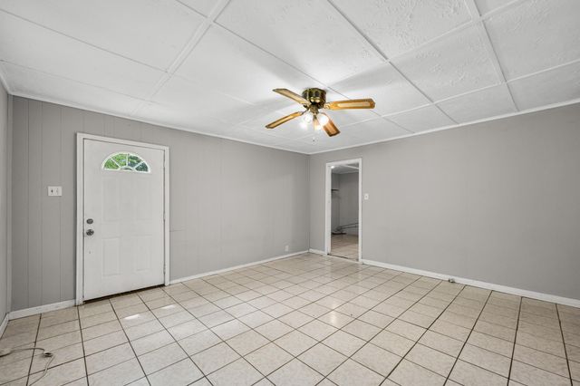 1107 3rd Avenue N, Texas City, TX 77590