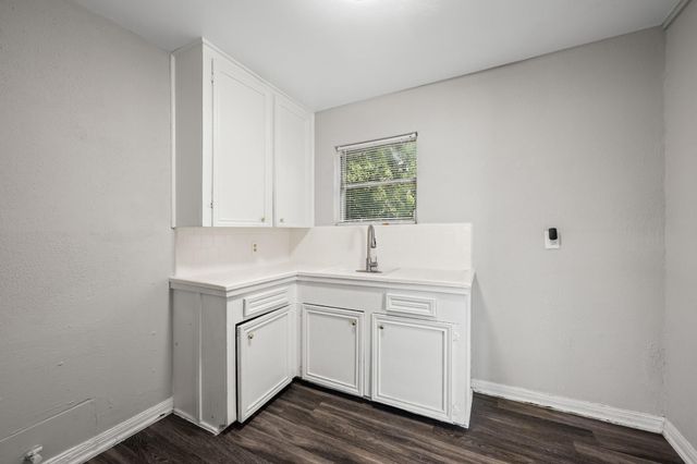 1107 3rd Avenue N, Texas City, TX 77590