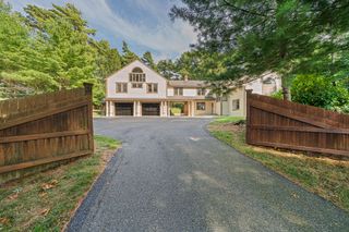 31 Fortune Dr, Plymouth, MA 02360