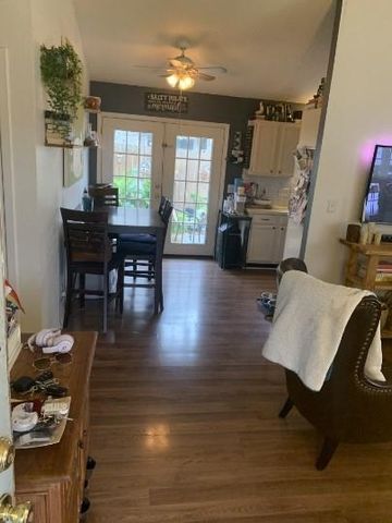 8001 Clydesdale DR A, Austin, TX 78745