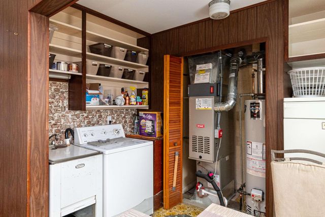 25151 Ford Street, Roseville, MI 48066