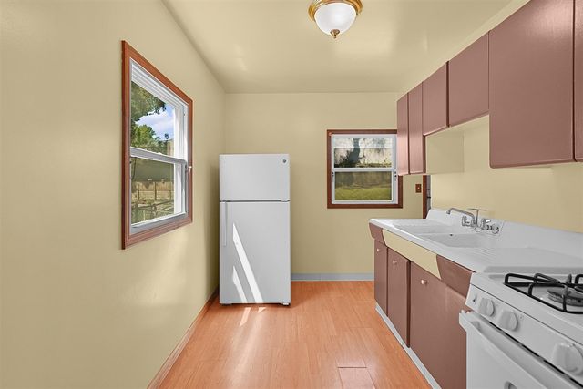 973 Valley Avenue, Grand Rapids, MI 49504