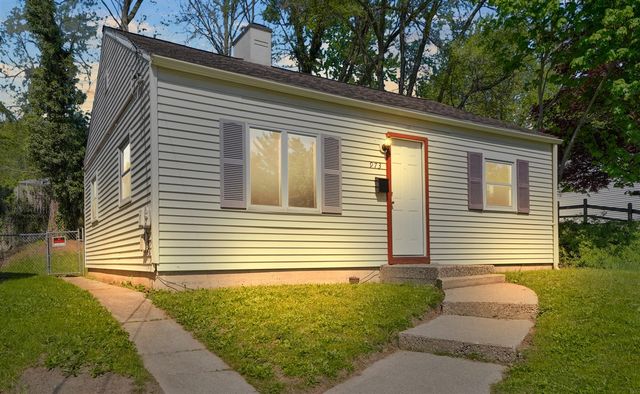 973 Valley Avenue, Grand Rapids, MI 49504