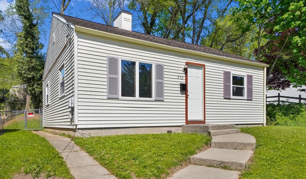 973 Valley Avenue, Grand Rapids, MI 49504