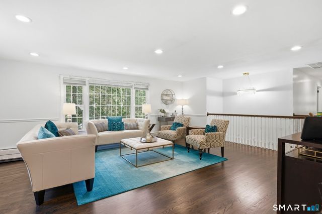 22 Cobblestone Place, Wilton, CT 06897