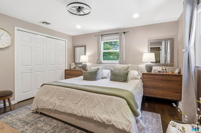 22 Cobblestone Place, Wilton, CT 06897