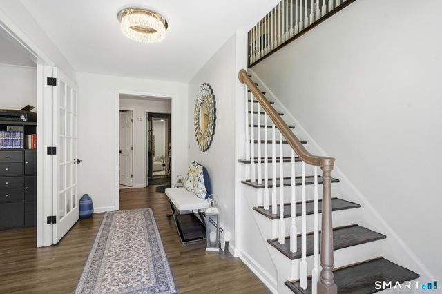 22 Cobblestone Place, Wilton, CT 06897