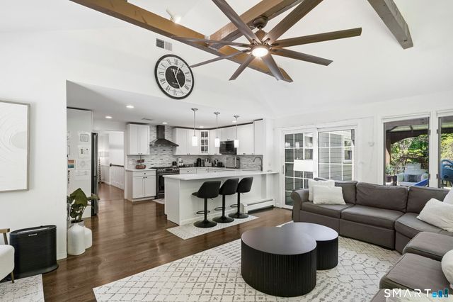 22 Cobblestone Place, Wilton, CT 06897