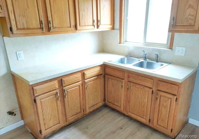 26680 Penn Street, Inkster, MI 48141