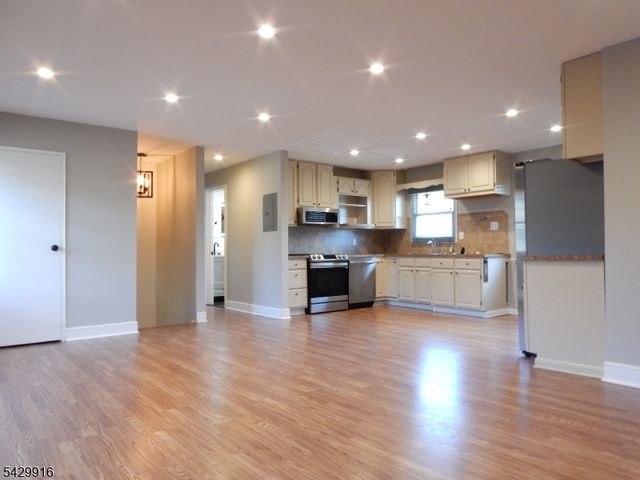 322 RICHARD MINE RD. R1 R1, Rockaway Twp., NJ 07885