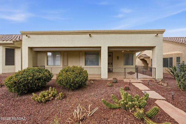 521 W Knotwood Street, Green Valley, AZ 85614