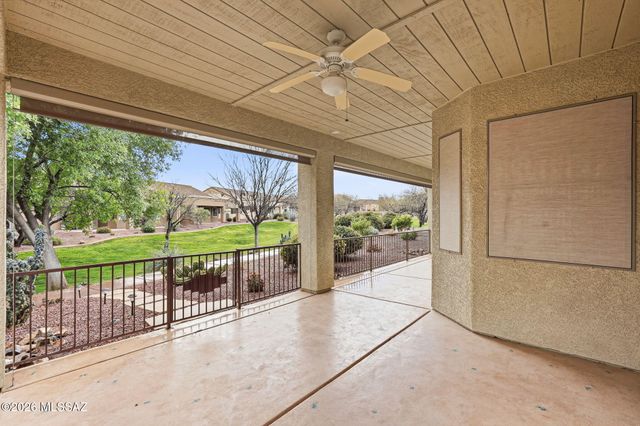 521 W Knotwood Street, Green Valley, AZ 85614