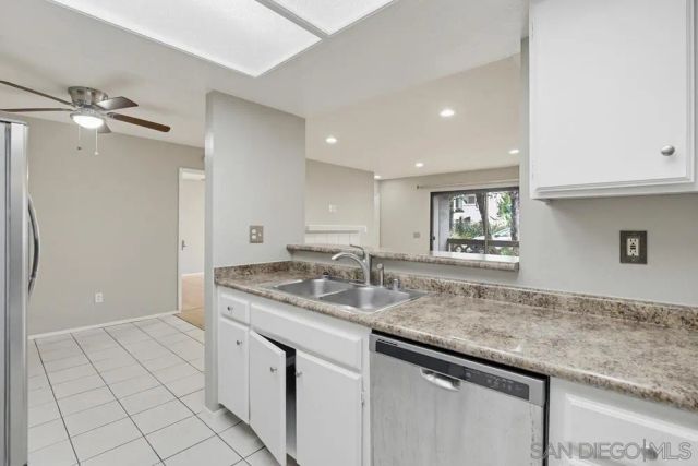 9439 Fairgrove Ln 102, San Diego, CA 92129