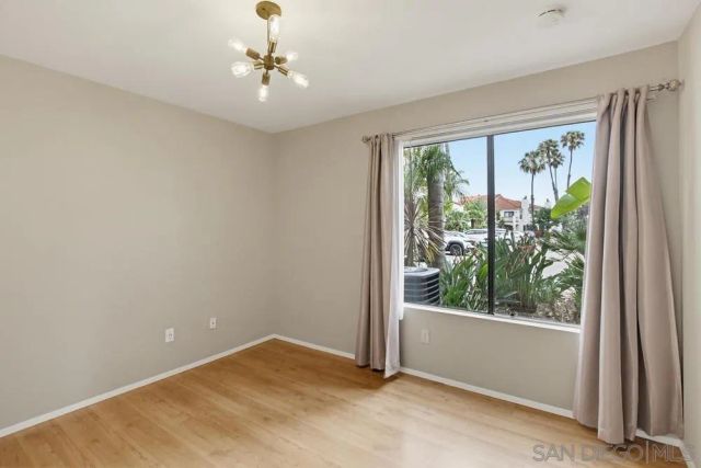 9439 Fairgrove Ln 102, San Diego, CA 92129
