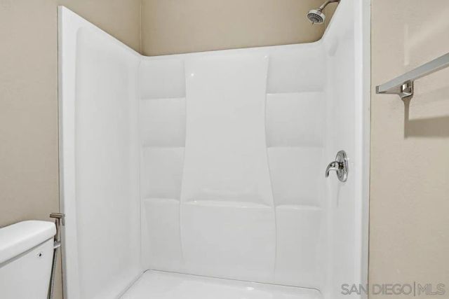 9439 Fairgrove Ln 102, San Diego, CA 92129