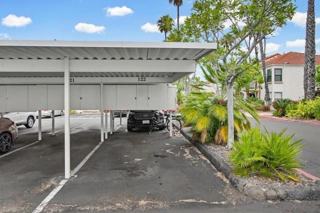 9439 Fairgrove Ln 102, San Diego, CA 92129