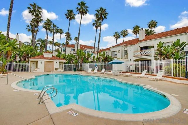 9439 Fairgrove Ln 102, San Diego, CA 92129