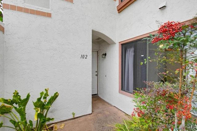 9439 Fairgrove Ln 102, San Diego, CA 92129