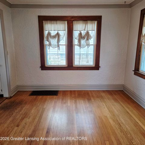 623 Harriet Avenue, Lansing, MI 48917