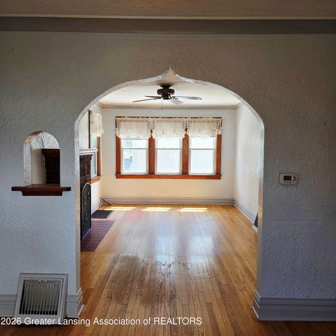 623 Harriet Avenue, Lansing, MI 48917