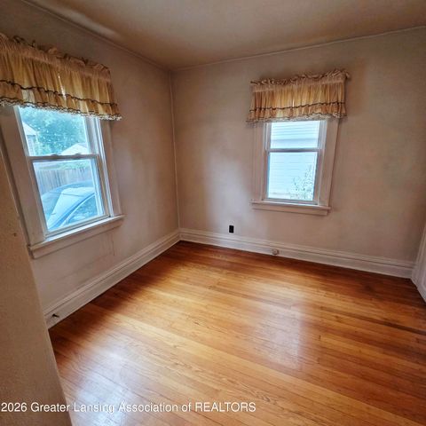 623 Harriet Avenue, Lansing, MI 48917