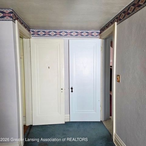 623 Harriet Avenue, Lansing, MI 48917