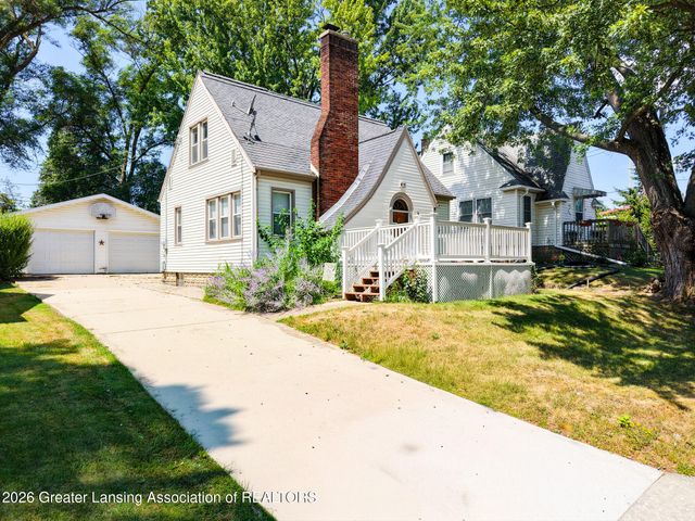 623 Harriet Avenue, Lansing, MI 48917